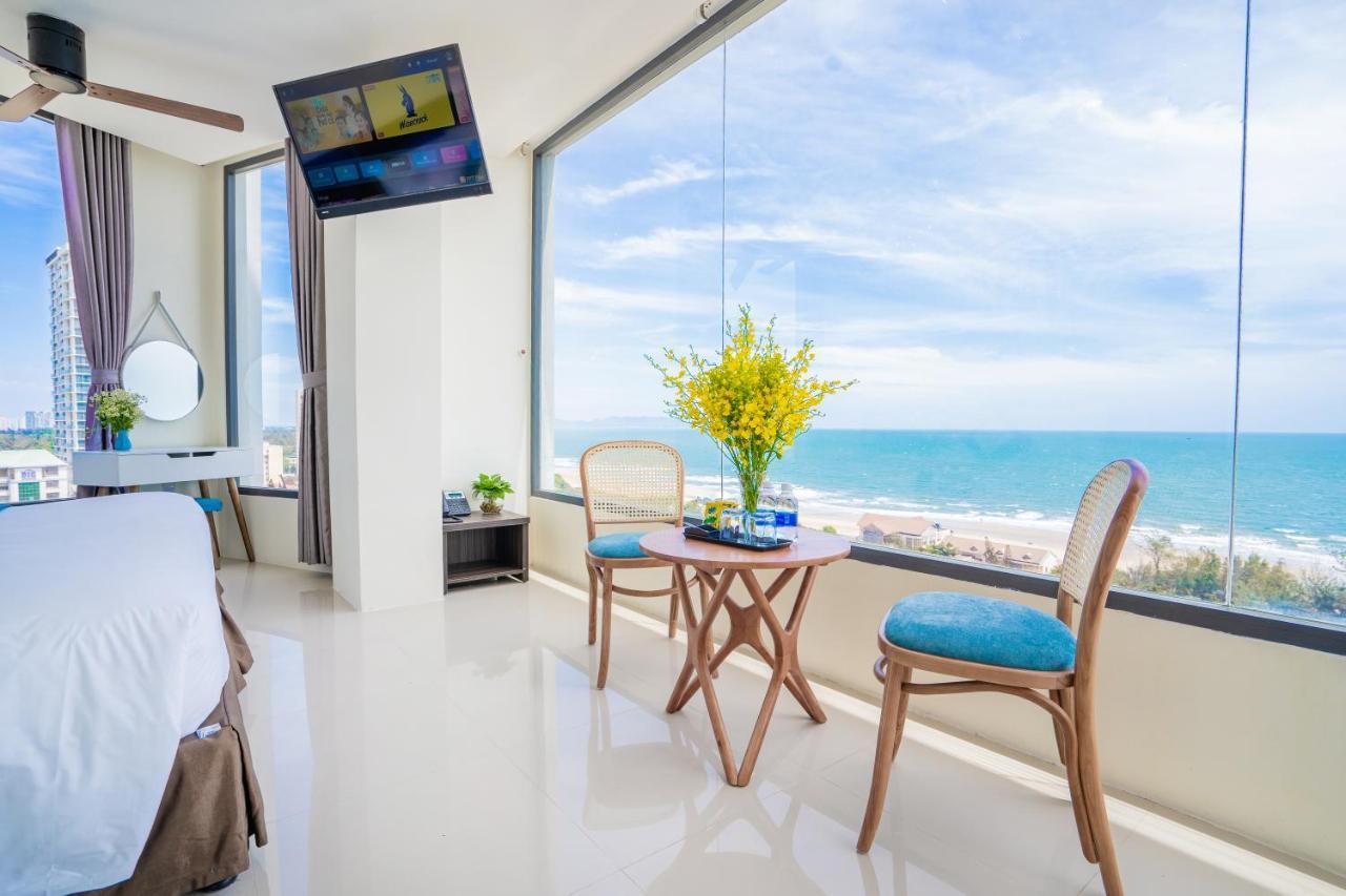 5-Bedroom Penthouse with Sea View
