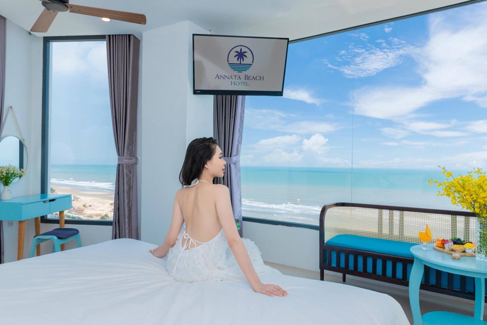 Suite Ocean Front View