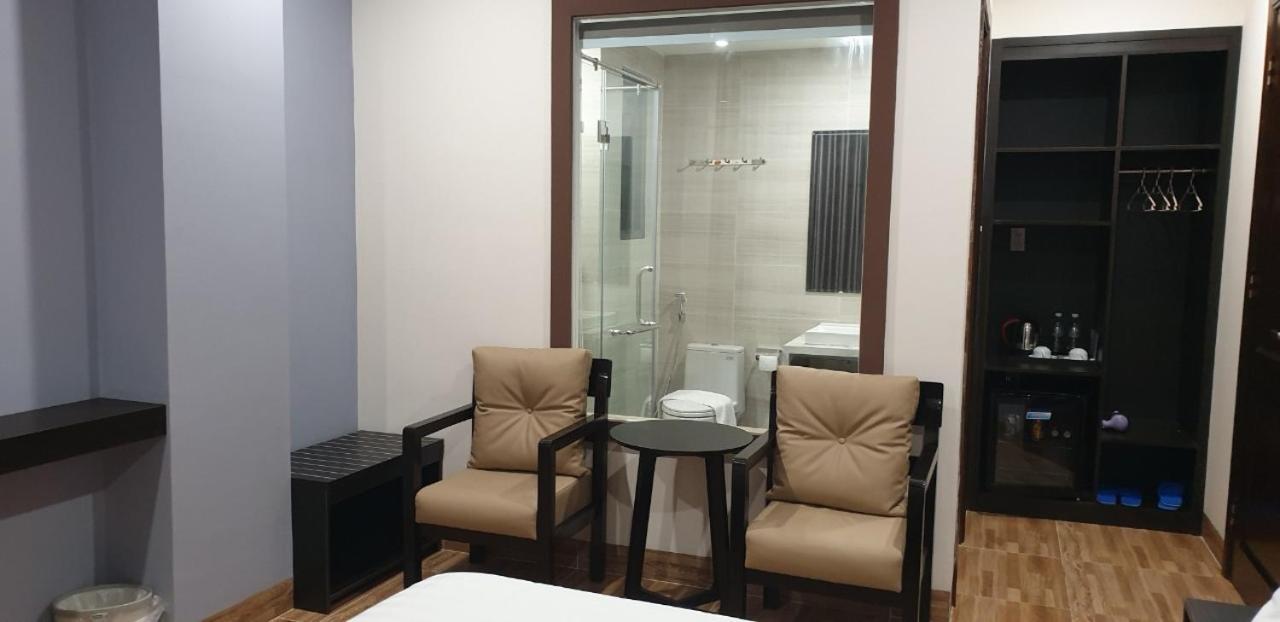 Deluxe Double Room,1739754246:JPEG