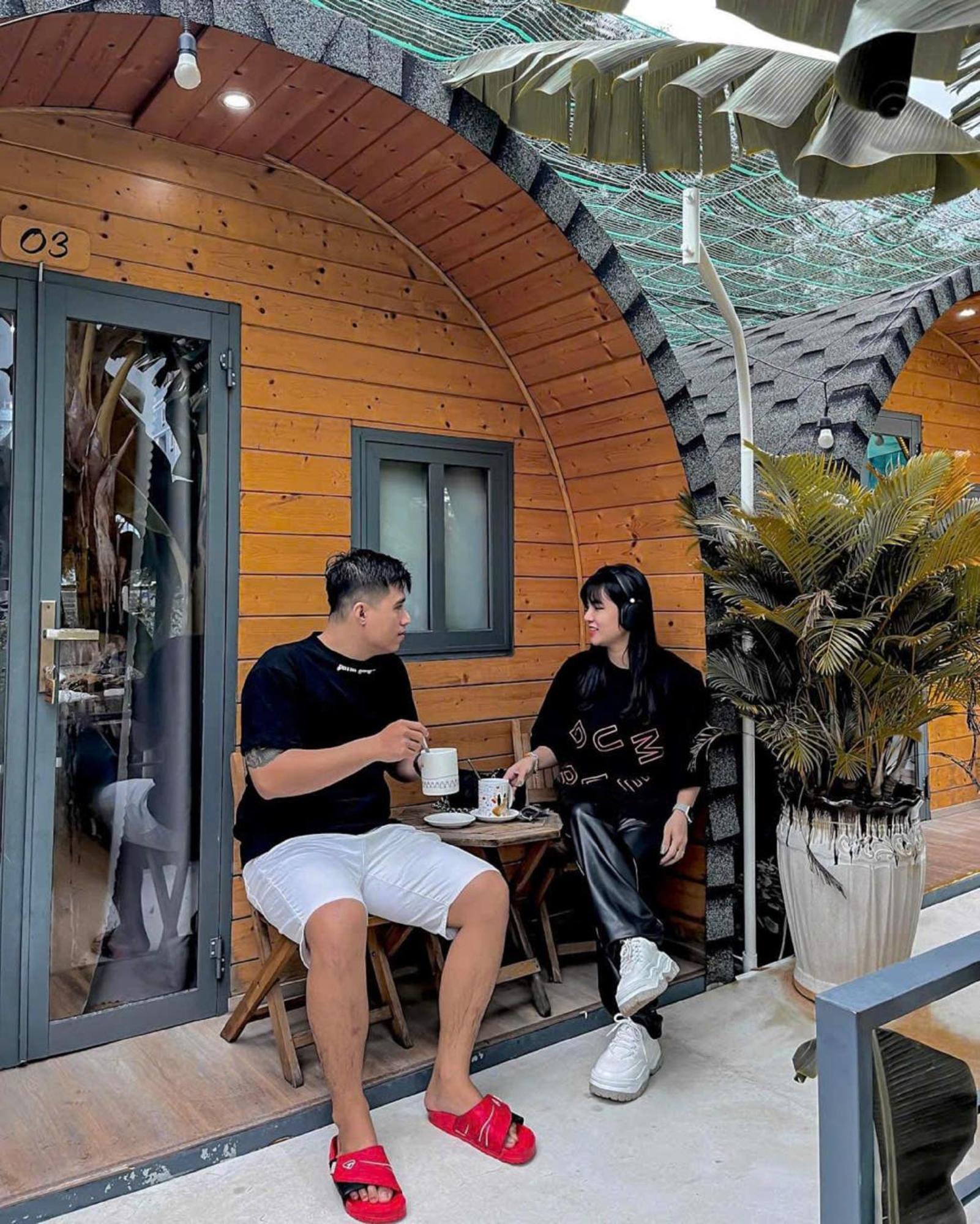 Bungalow Water Front,1740952018:JPEG