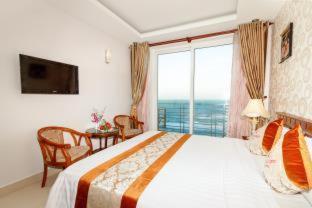 Deluxe Double or Twin Room Sea View,829055540:JPEG