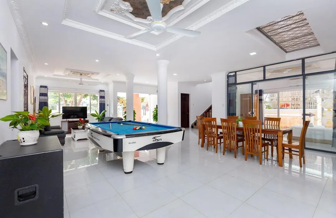 Villa Hồ Bơi VIP BÃI SAU ĐẸP HOA GIẤY-1