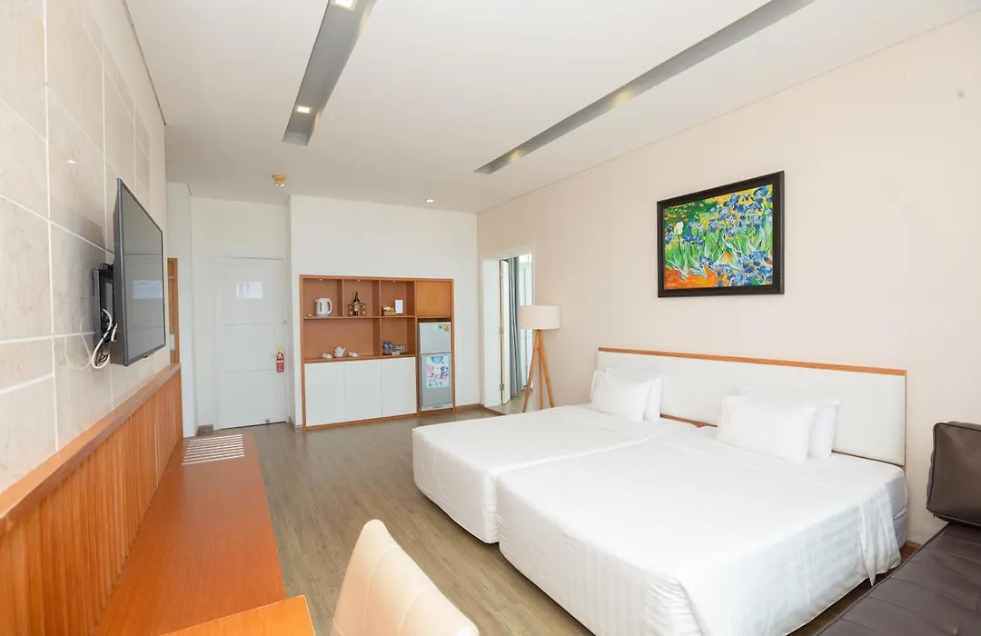 Sammy Hotel-1