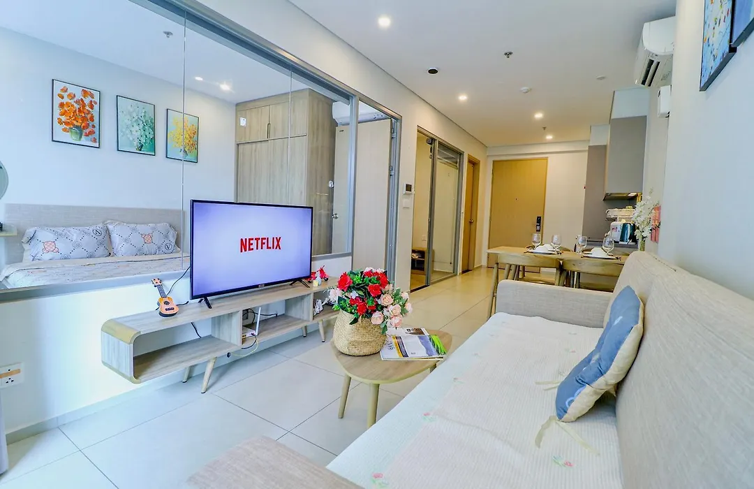 May'S Home - The Song Vung Tau, Rooftop Pool And Beach-In-Steps-1