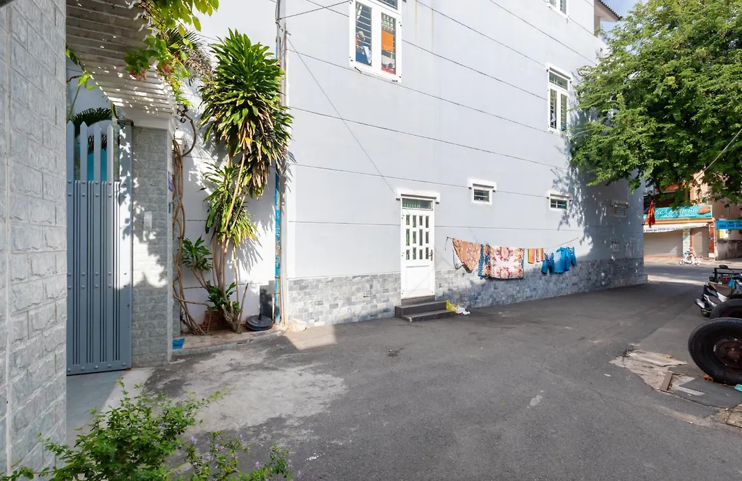 Villa 82 Hoàng Hoa Thám-1