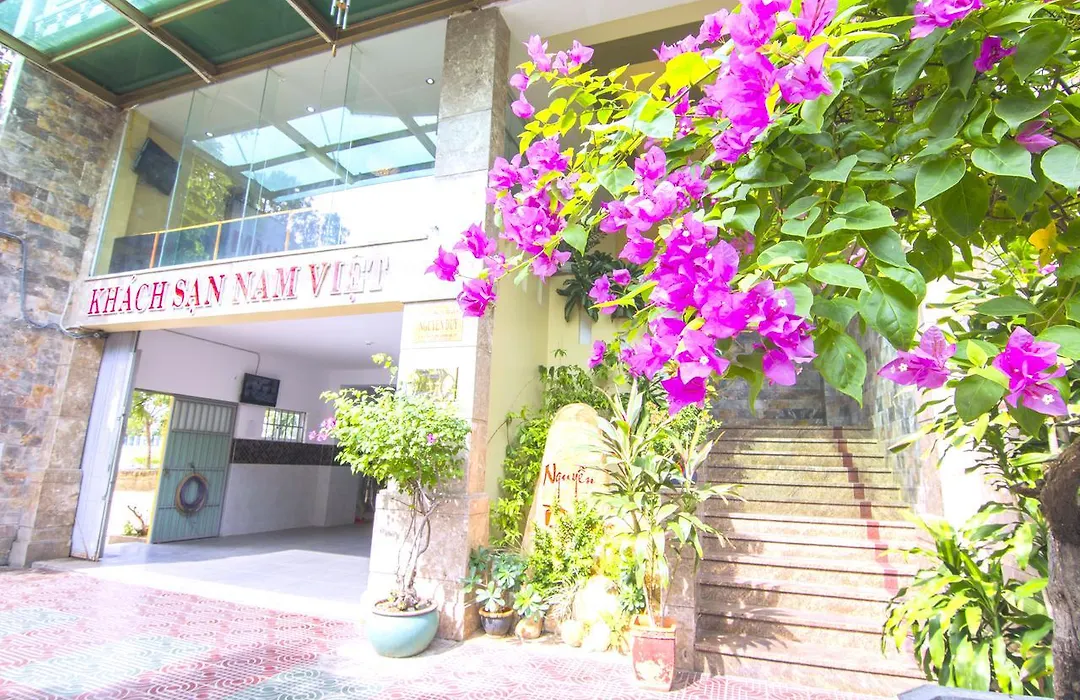 Nam Viet Hotel-1