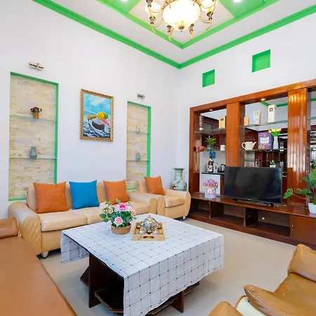 Villa 47 - Gần Biển Bãi Sau - Phòng Khách Có Máy Lạnh-2
