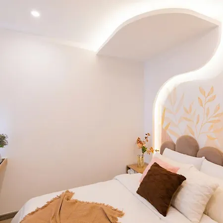 The Song Apartment 5 Stars Rex House-2