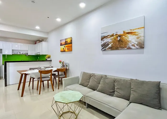 Khang Homestay - Goldsea Apartment ,Căn Hộ Du Lịch Cao Cấp Ven Biển