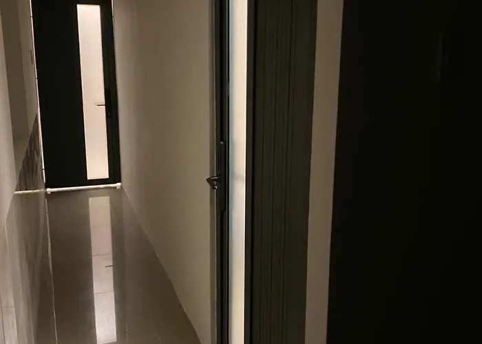 Long hotel