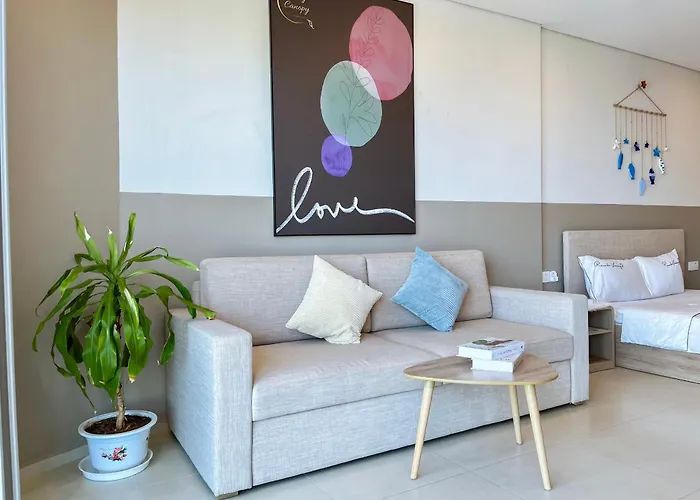 The Song Apartment - Peach Home
