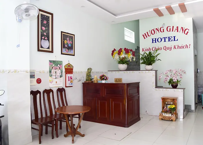 Huong Giang Hotel
