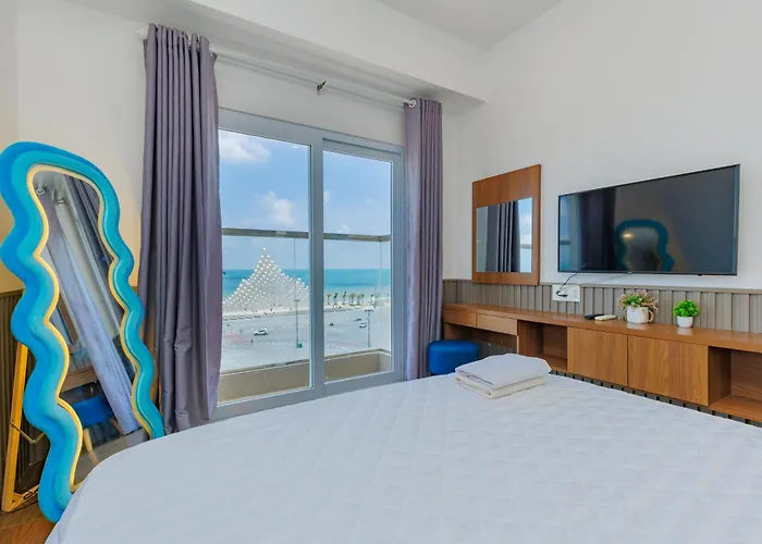 Mermaid Seaview Sát Tháp Tam Thắng - Blue Homestay