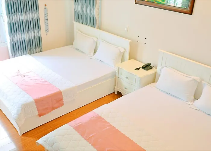 Hotel Đông Nhi