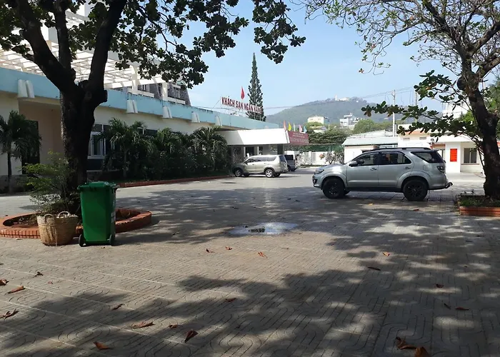 Ngan Hang Hotel